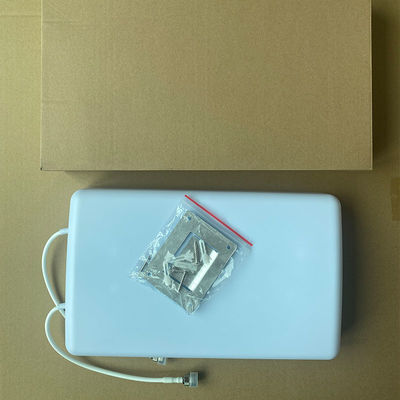 4.3-10-F X2 Tipo di connettore MIMO Directional Panel Antenna per uso interno 698-4000MHz