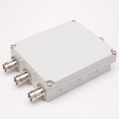 Combinatore RF a bassa frequenza 1710-2700MHz a quattro bande con pacchetto di connettori DIN-F 4.3-10-F