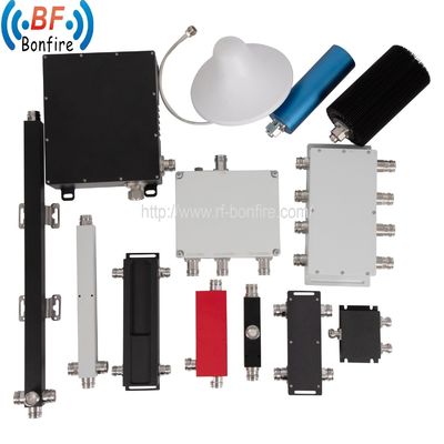 Uso interno Occasione 698-2700MHz MIMO Directional Panel Antenna per 4G 5G Omni Antenna