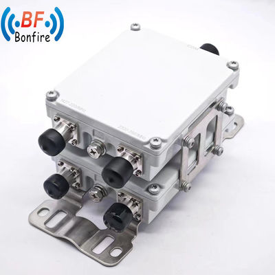 IP65 interno/esterno 1710-2170MHz 2300-2690MHz Unità di segnale RF Combinatore duplexer a doppia banda