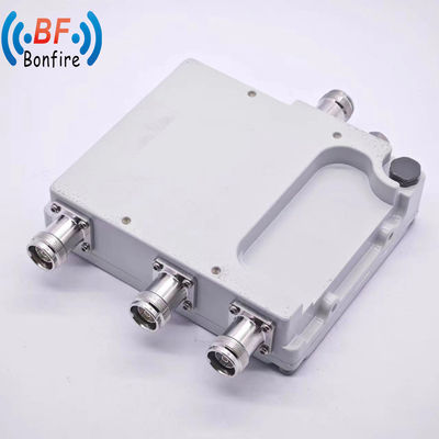 1710-2170MHz 2300-2690MHz VHF UHF Band RF Duplexer Diplexer con SMB Interfaccia femminile