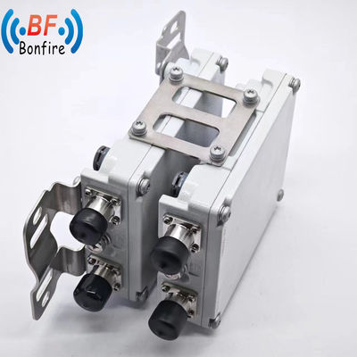 IP65 1710-2170MHz 2300-2690MHz RF Diplexer con connettore femminile 7/16DIN