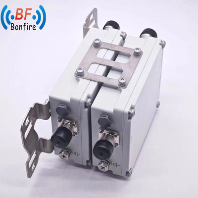 1710-1880/1920-2170/2300-2700MHz RF Low Pim Quadplexer Combinatore grigio a quattro bande -155dbc