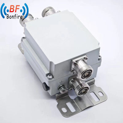Interfaccia IP65 interno/esterno 4.3-10 F / DIN-F/DIN F Combinatore RF Quadplexer 2300-2700MHz