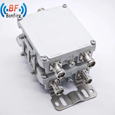 Quadplexer interno/esterno 2300-2700MHz RF a banda larga 5g Quad-Band Combiner Quadplexer Filter