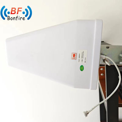 Antenna interna 698-4000MHz 2/3/5dBi per capacità di amplificazione del segnale 4G 5G