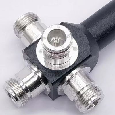 OEM/ODM Splitter ad alta potenza reattivo a banda ultra larga a 4 vie a basso pim 617-4000 MHz 4,3-10 F