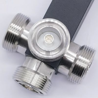 Ultra Wideband 2/3/4 Way Low Pim Reactive High Power Splitter con interfaccia DIN-F