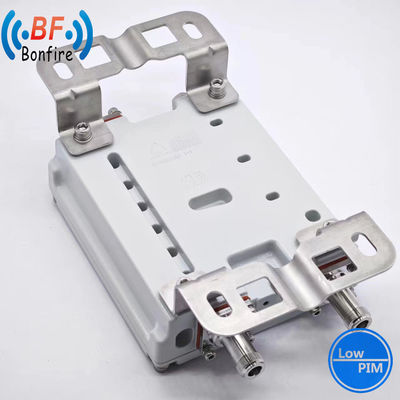 Compatto 4.3-10 F / DIN-F Interface RF Triplexer Combiner per la comunicazione critica