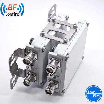 1710-2170MHz 2300-2690MHz Frequenza radiofonica del triplessore Tri-banda RF Low Pim Combiner SMA Femminile