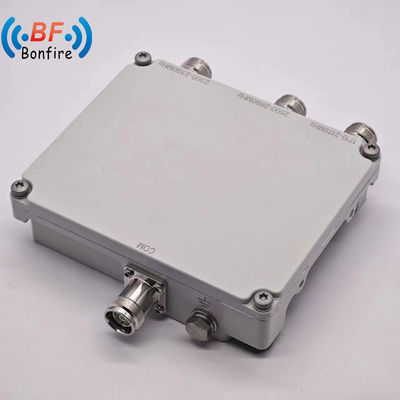 4X4 Low Pim 1710-1880 1920-2170 2300-2400 2500-2700MHz con connettore N 4.3-10 DIN Grigio