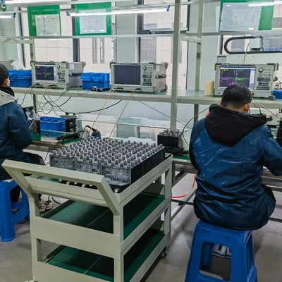 Ibs/Das Capacità di realizzazione complessiva del progetto 350-3800MHz 4.3-10 F Tipo Pulse Power Splitter