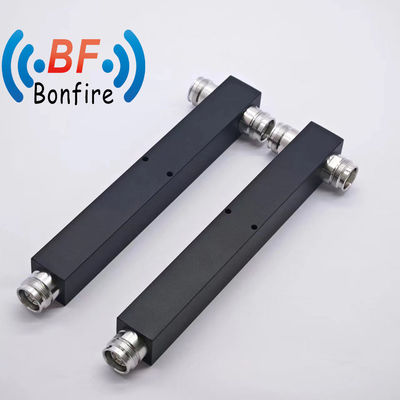 698-6000MHz RF broadband 2 way 4.3-10 F Power Splitter per installazioni a risparmio di spazio
