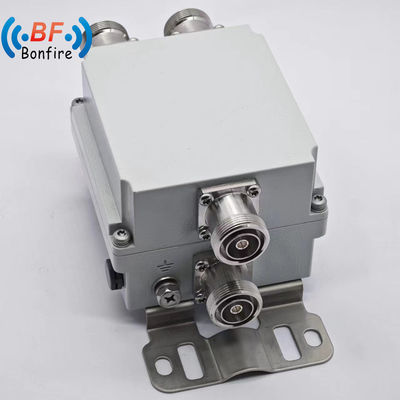 RF Diplexer 1710-1880 1920-2170 2300-2400 2500-2700MHz RF Triplexer a 3 vie Combinatore passivo