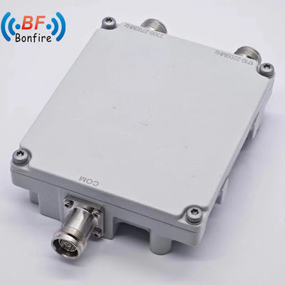 2300-2400 2500-2700MHz Low Pim -150dbc RF Triplexer con connettore N/4.3-10 e interfaccia DIN-F