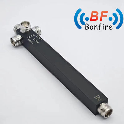 IP65 interno/esterno 698-3800MHz 4 Way Cavity Power Splitter con connettore femminile 4.3-10