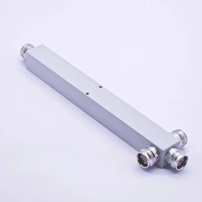 Dispositivo di distribuzione di potenza su misura grigio 698-4200MHz 5G N femminile 3W per i requisiti del cliente