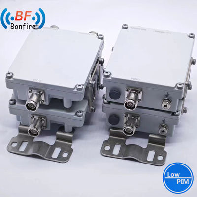 1710-1880 1920-2170 2300-2400 2500-2700MHz Triplexer RF Diplexer Combinatore a doppia banda