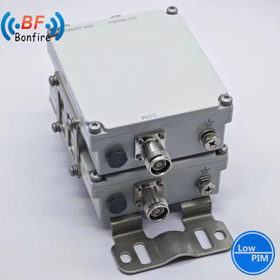 Combinatore di filtri RF Triplexer RF Diplexer 2300-2400 2500-2700MHz con connettore femminile 4 N