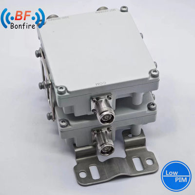 Combinatore di filtri RF Triplexer RF Diplexer 2300-2400 2500-2700MHz con connettore femminile 4 N