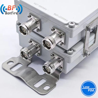Combinatore RF Triplexer Diplexer 1710-1880 1920-2170 2300-2400 2500-2700MHz Singolo 4.3-10f -160 Dbc IP67