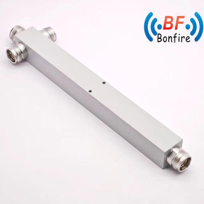 Connettore NF 2400-6000MHz in design personalizzato