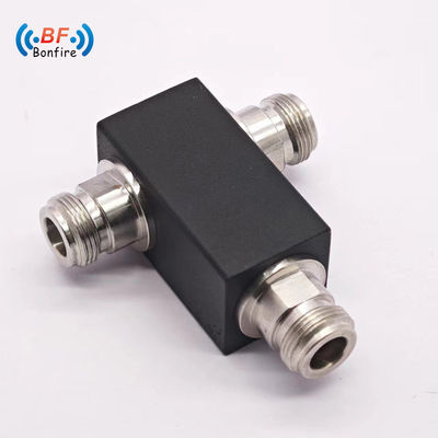 Basse perdite di inserimento basso Vswr 5000-6000MHz 50W 2 Way Power Splitter N femmina IP60 per Ibs/Das