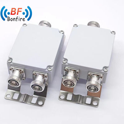 4.3-10f Combinatore DIN-F N-F RF per interni/esterni IP65 1920-2170 2300-2400 2500-2700MHz