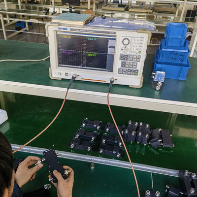 4.3-10-F Interface Hybrid Combiner 2 in 1 su 698-3800MHz per una maggiore efficienza