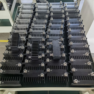 Accoppiatore ibrido 2 in 2 su 698-4000MHz DIN-F per la combinazione di segnali a larga gamma di frequenza