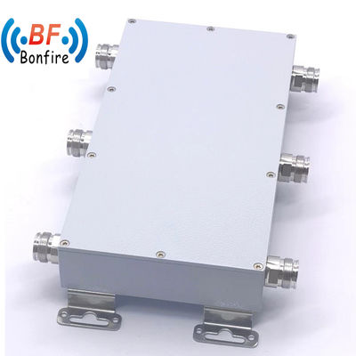 Combinatore ibrido interno/esterno IP65 3 in 3 fuori 698-3800MHz 4.3-10-F HCXXXXXXX