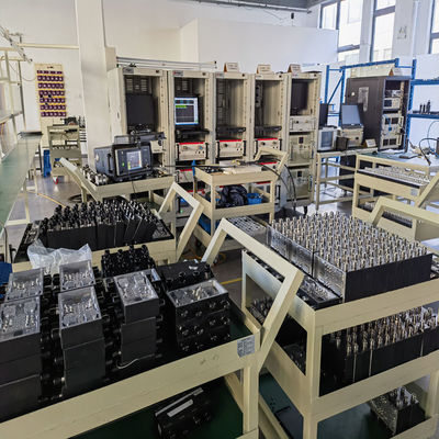 Pacco Peso lordo 2.000 kg Combinatore ibrido Accoppiatore ibrido 4 in 4 da 617-3800MHz DIN-F