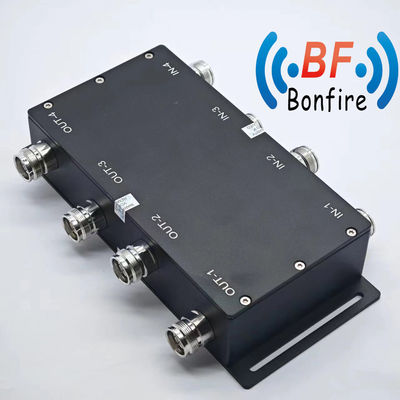Combinatore RF 698-3800MHz Larghezza di banda 4 in 4 fuori 3dB Accoppiatore ibrido N Femminile per prestazioni