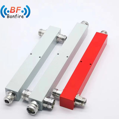 698-3800MHz DIN Tipo connettore femminile Tipo -160dbc Pim3 2 Way Cavity Tipo Splitter di potenza RF per sistemi di telecomunicazione