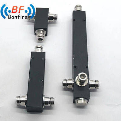 3200W IP65 4.3-10 Femminile Splitter di potenza per cavità RF 2 Way 698-4000MHz 50 ohm per durevole