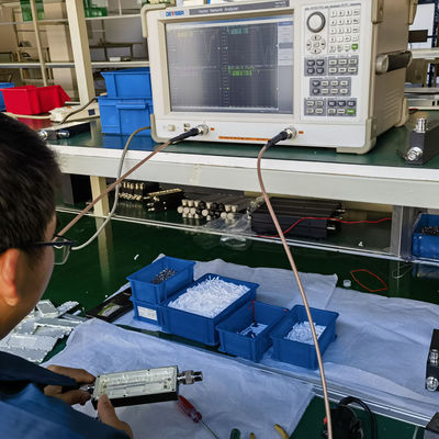 7dB 10dB 12dB Accoppiatore direzionale per l'Ibs/Das Consegna complessiva del progetto a 698-3800MHz N F