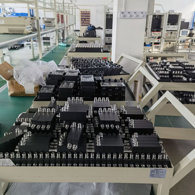 698-3800MHz DIN-F Low Pim Directional Coupler per soluzioni di risoluzione dei problemi di rete DAS