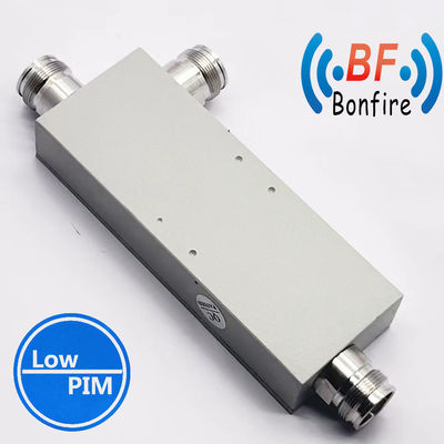 300W N Femminile IP65 interno/esterno basso Vswr 698-2700MHz Accoppiamento di cavità dell'accoppiatore direzionale