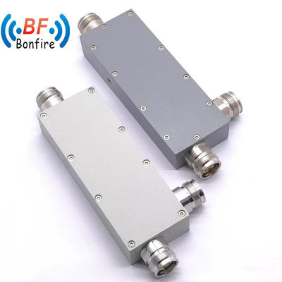 17.00cm * 6.50cm * 2.50cm Dimensione del pacchetto 5g Accoppiatore direzionale RF con N connettore femminile