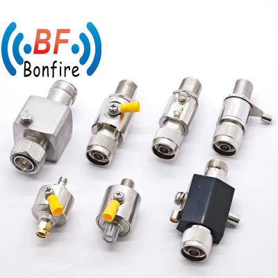 Connettore N-M-N-F flessibile per configurazioni coassiali RF personalizzabili nei progetti Ibs/Das