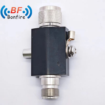 Peso lordo 0.220kg N-M a N-F/N-F a 4.3-10-F/4.3-10-M a 4.3-10-F Protector RF Surge