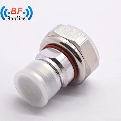 Connessione idraulica 4,3-10, maschio a 7/16 DIN, femmina, per adattatore RF con classificazione IP 67