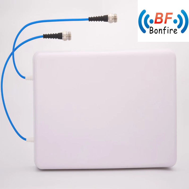 698-806 806-960 1710-2700 2200-2700 3300-4000 MHz MIMO Antenna a pannello di direzione interna