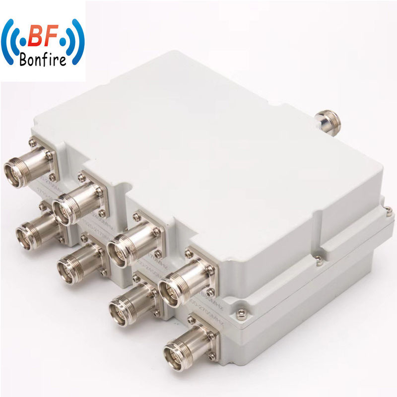 Combinatore RF a bassa frequenza 1710-2700MHz a quattro bande con pacchetto di connettori DIN-F 4.3-10-F