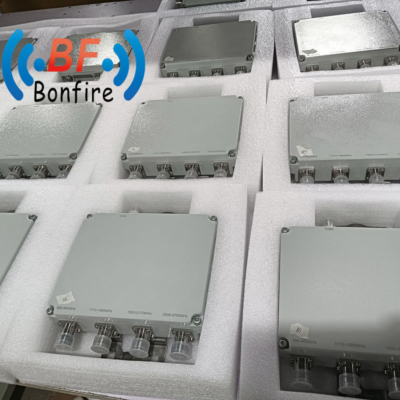 Combinatore 5g 698-3800MHz RF a banda larga Quadplexer Pim basso per Ibs Bts Das RF Multiplexer