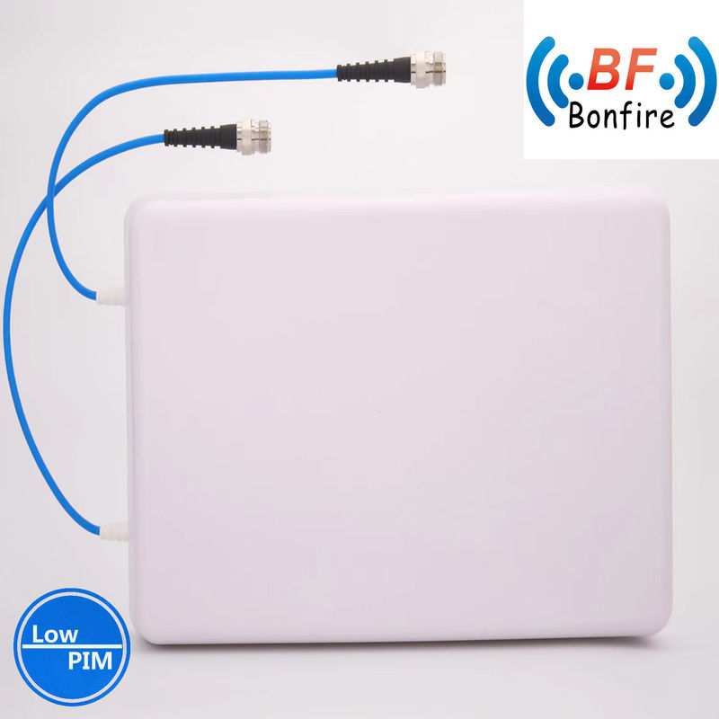 Uso interno Occasione 698-2700MHz MIMO Directional Panel Antenna per 4G 5G Omni Antenna