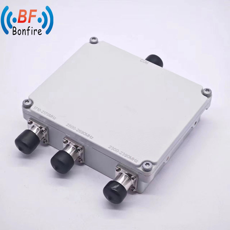 HLQ-XXXXX Combinatore RF triplexer grigio/rosso/nero personalizzato per soluzioni di copertura wireless