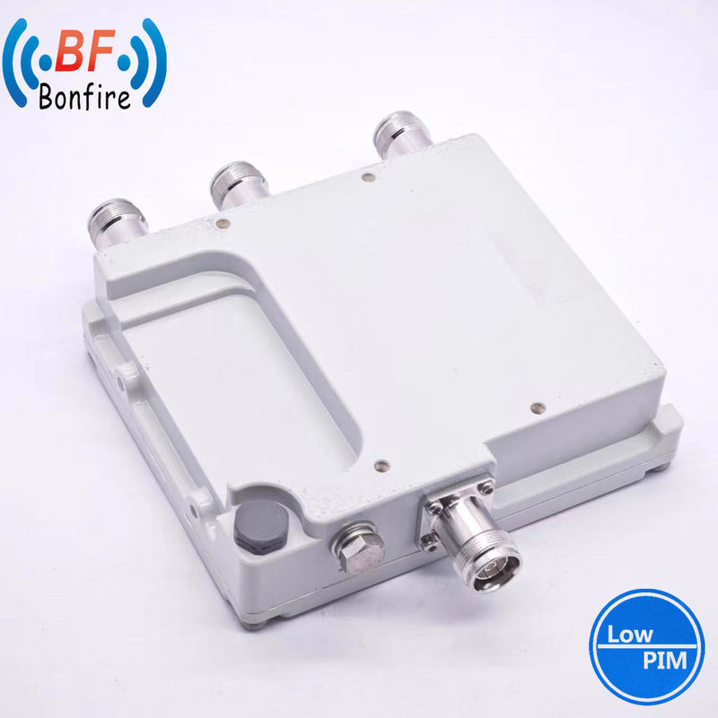 VHF UHF Duplexer 1710-2170MHz 2300-2690MHz Diplexer per sistema di ripetitori radio a due vie