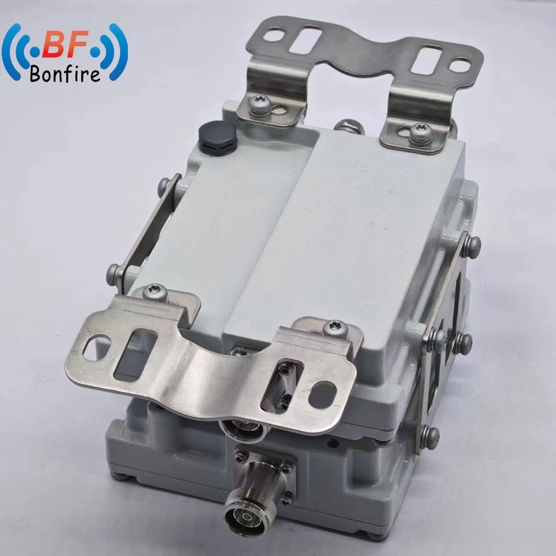 4.3-10 connettore femminile 5g RF Quad Combiner 1710-1880 1920-2170 2300-2400 2500-2700MHz