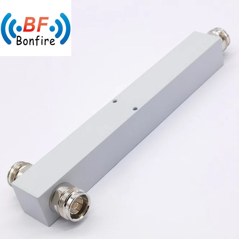 Splitter di potenza reattiva a due vie indoor/outdoor -160dbc IP65 350-3800MHz N Grigio femminile